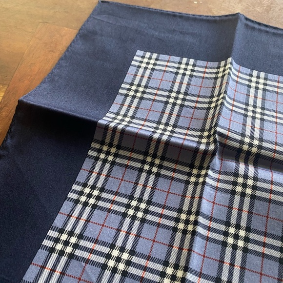 BURBERRY CHECK BLUE HANDKERCHIEF - Picture 2 of 7